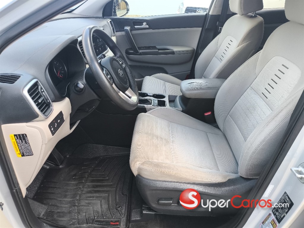 2020 Kia Sportage LX — foto 6 / 12