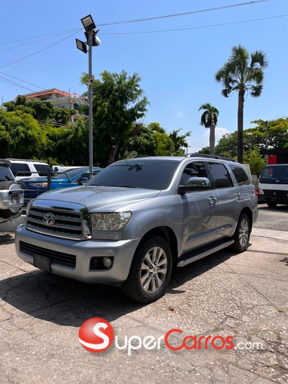 2013 Toyota Sequoia Limited — foto 2 / 12
