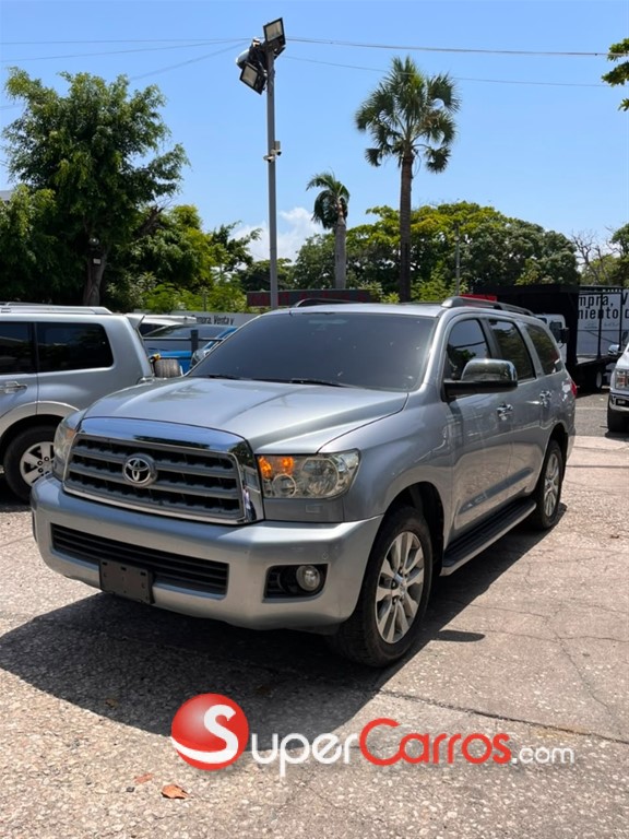 2013 Toyota Sequoia Limited — foto 8 / 12