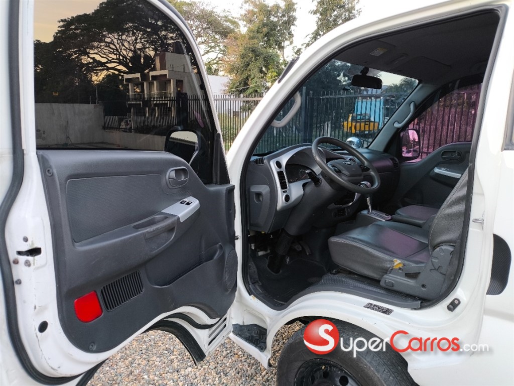 2018 Kia Bongo III — foto 6 / 11