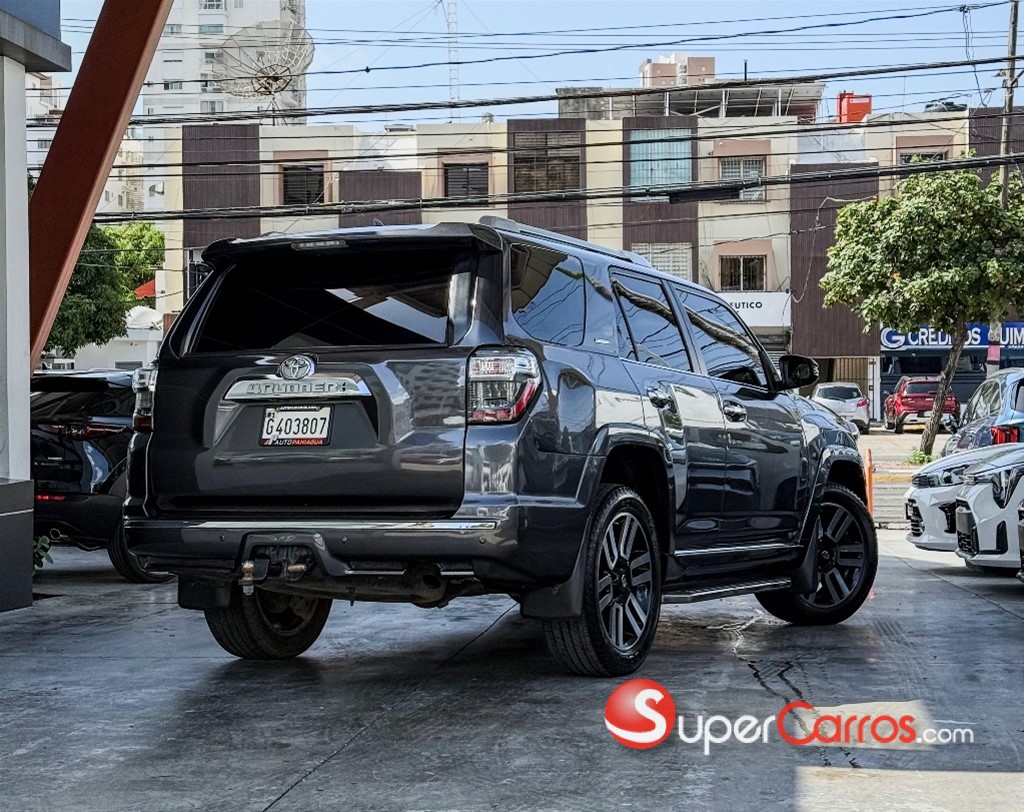 2016 Toyota 4 Runner Limited — foto 2 / 8