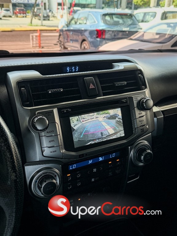 2016 Toyota 4 Runner Limited — foto 4 / 8