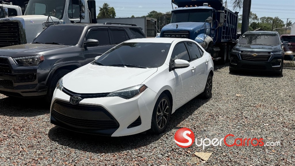 2019 Toyota Corolla LE Plus