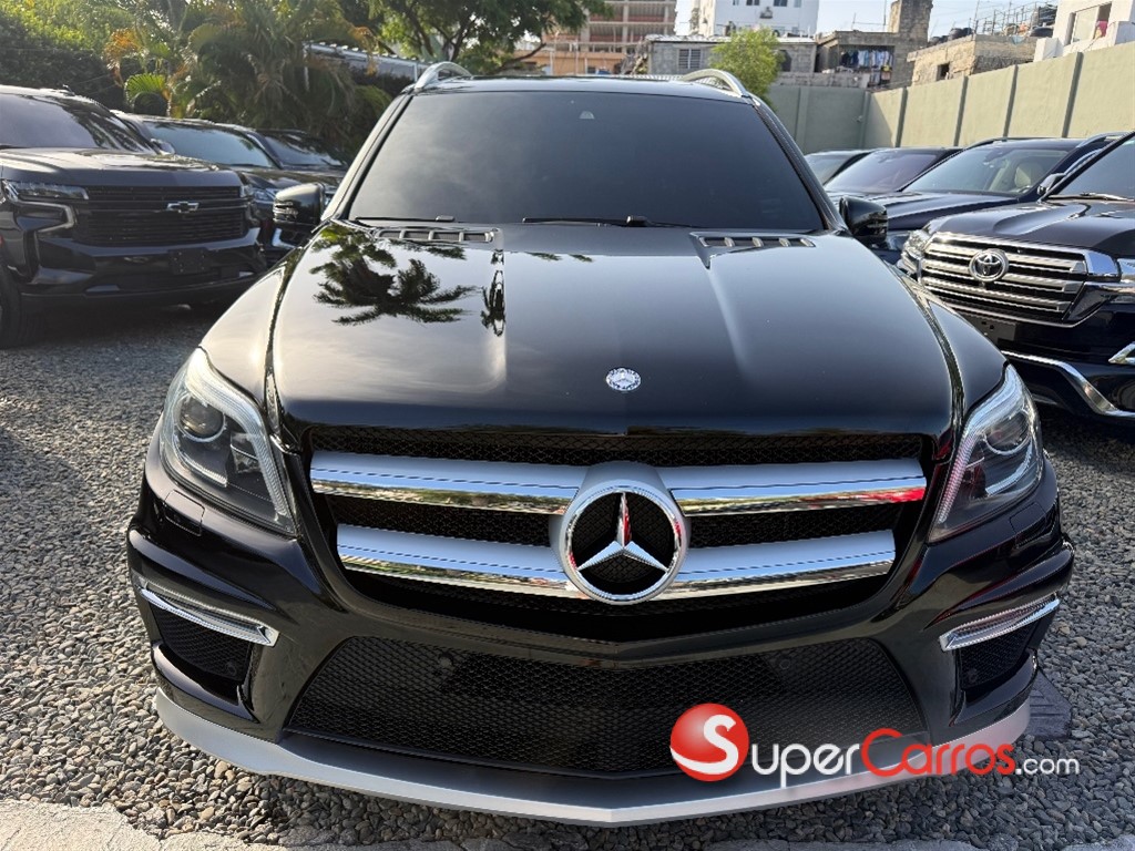 2015 Mercedes-Benz Clase GL 550 — foto 2 / 7
