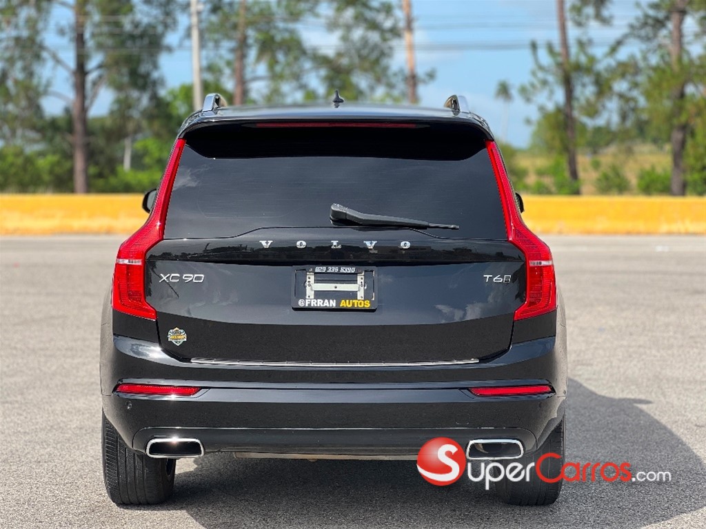 2017 Volvo XC90 Momentum T6 — foto 6 / 12