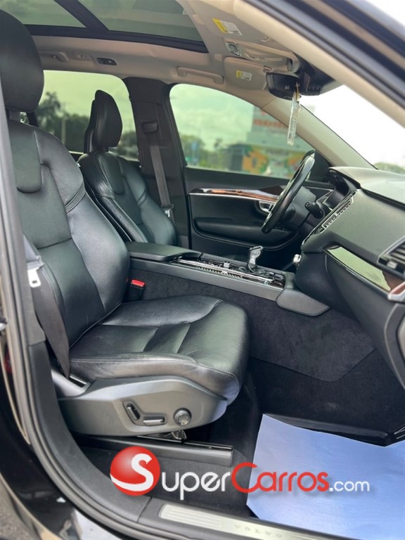 2017 Volvo XC90 Momentum T6 — foto 9 / 12