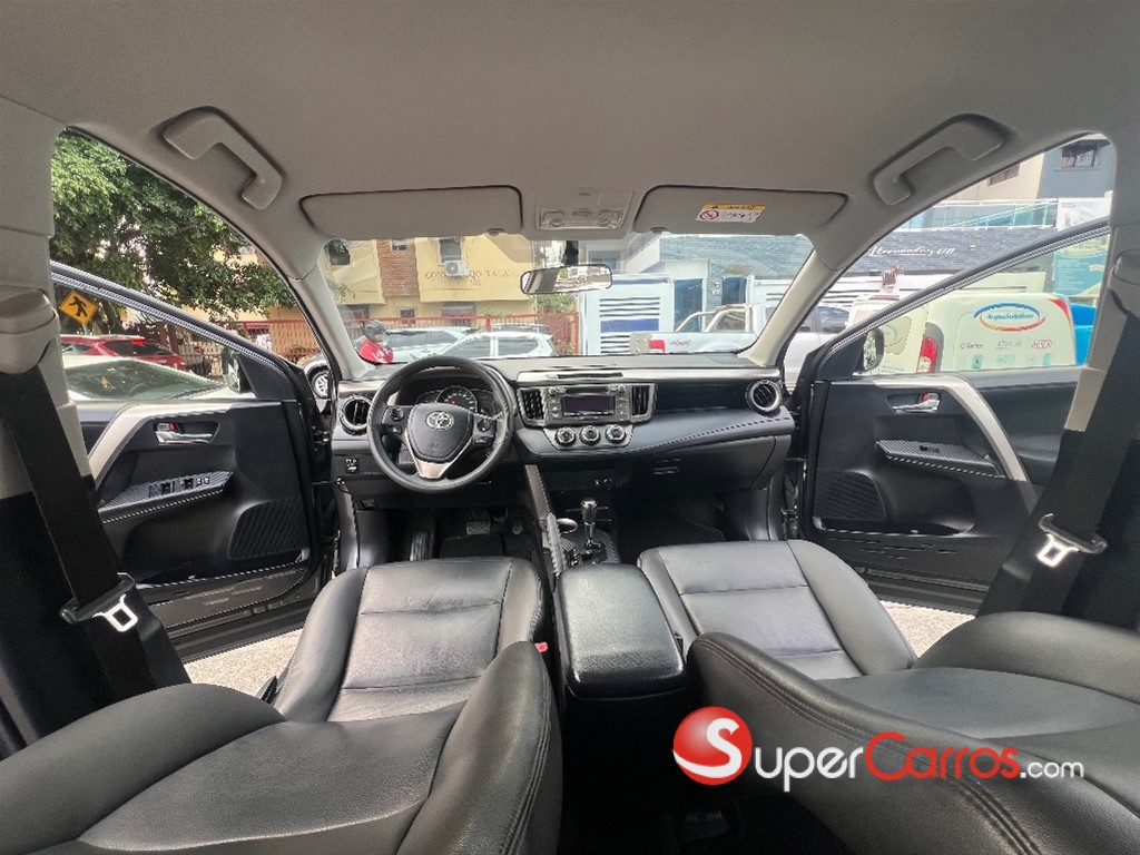 2015 Toyota RAV4 LE — foto 10 / 12