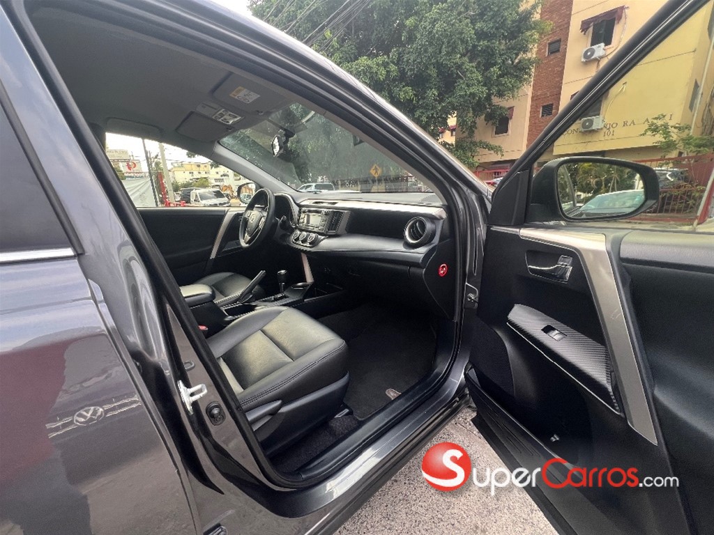 2015 Toyota RAV4 LE — foto 12 / 12