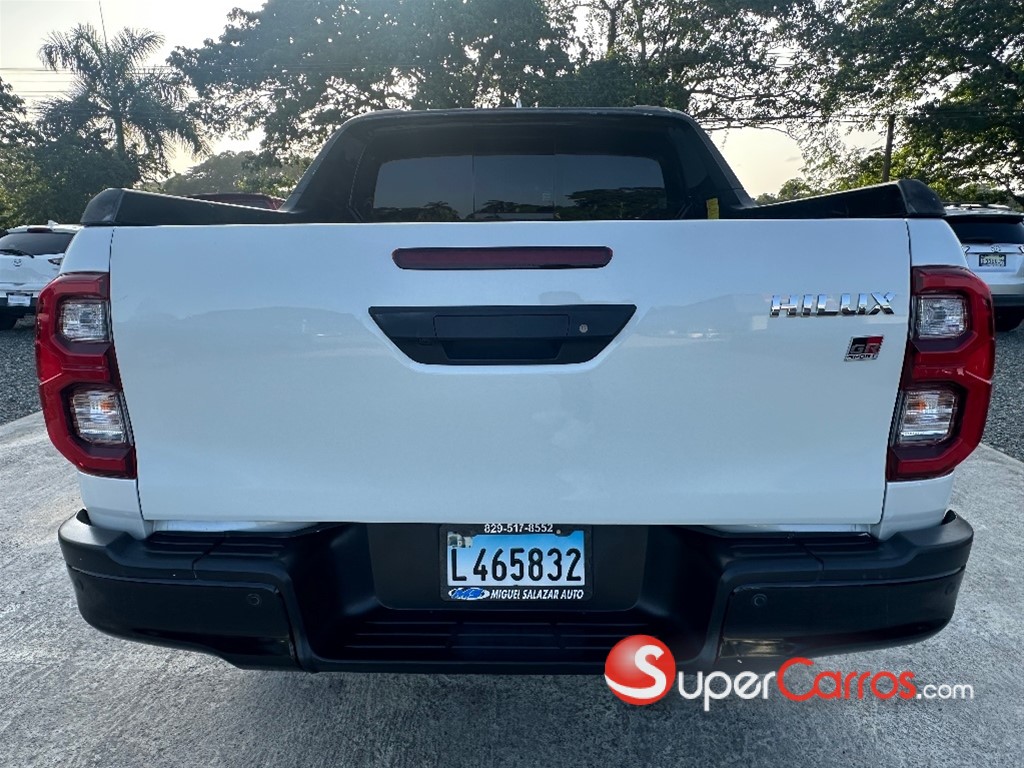 2023 Toyota Hilux GR Sport — foto 5 / 11