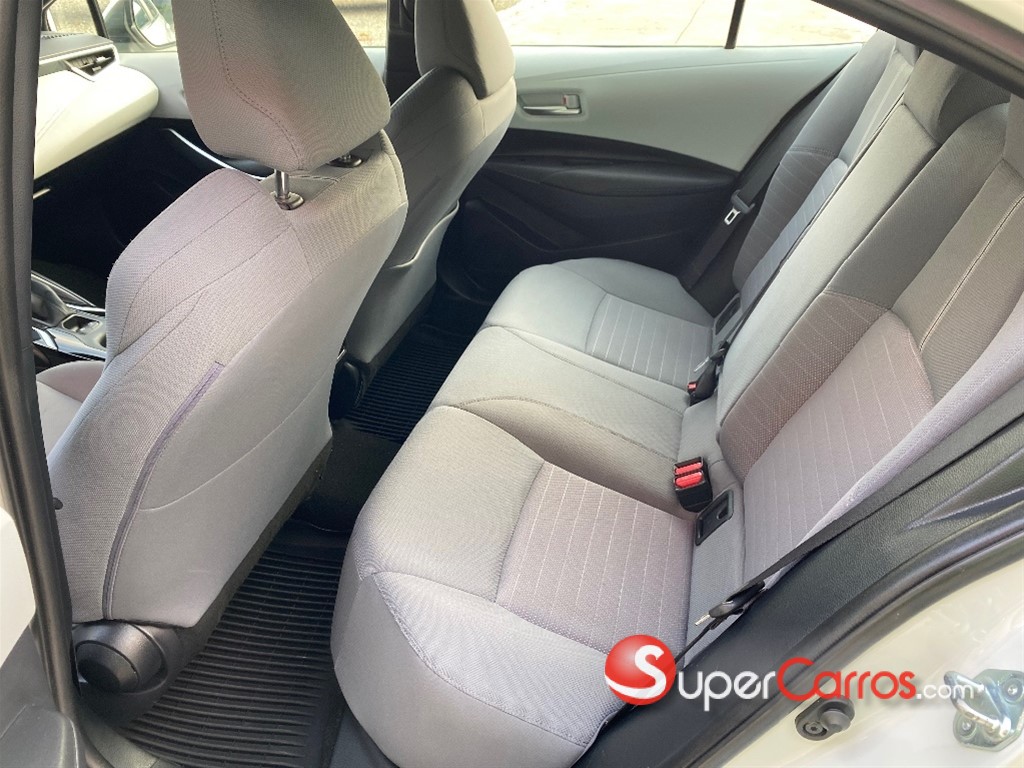 2020 Toyota Corolla SE — foto 9 / 12
