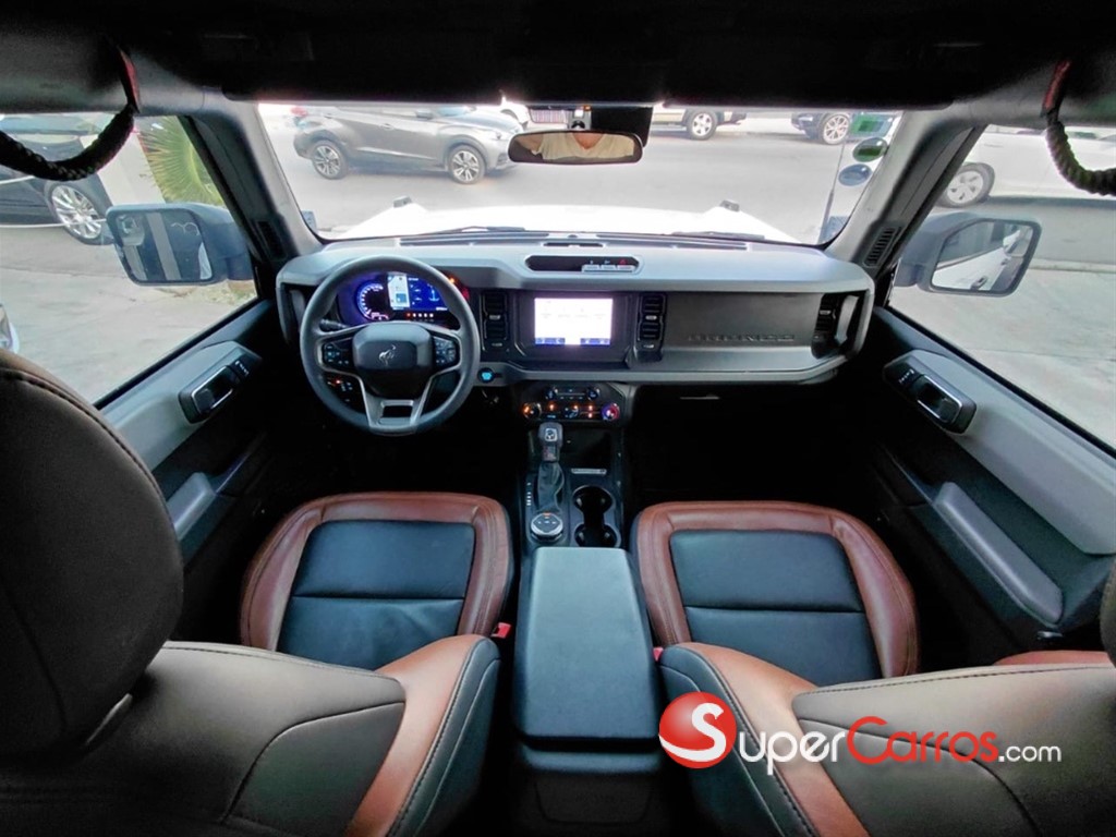 2022 Ford Bronco Outer Banks — foto 6 / 6