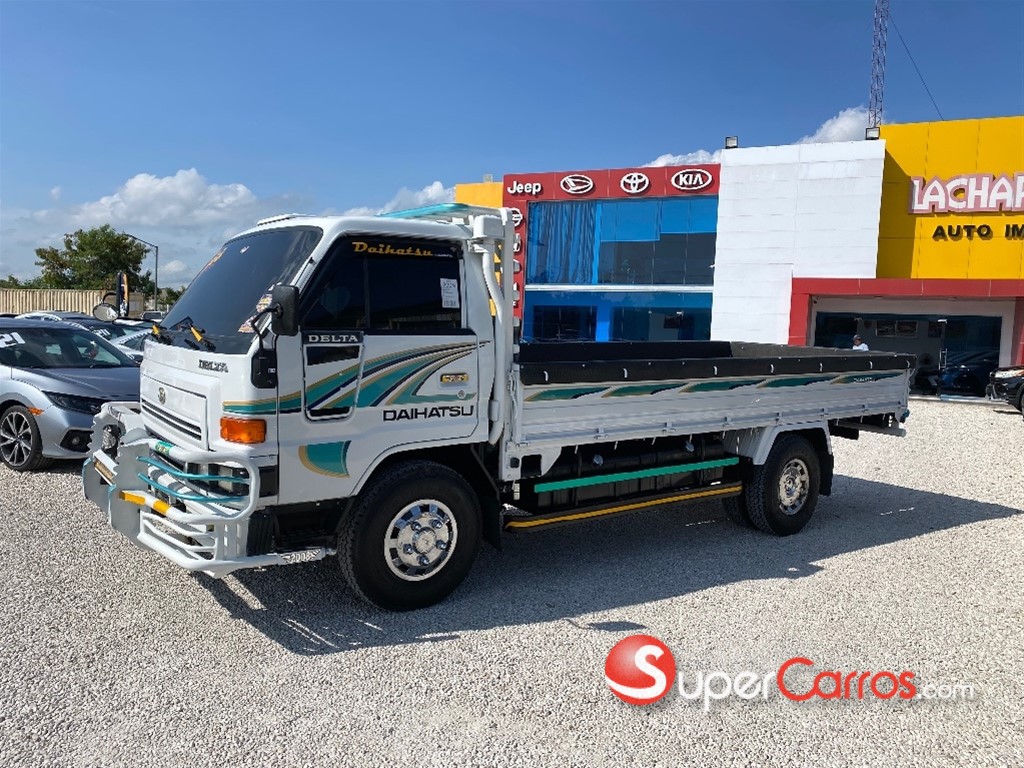 2008 Daihatsu Delta Cama larga — foto 4 / 10