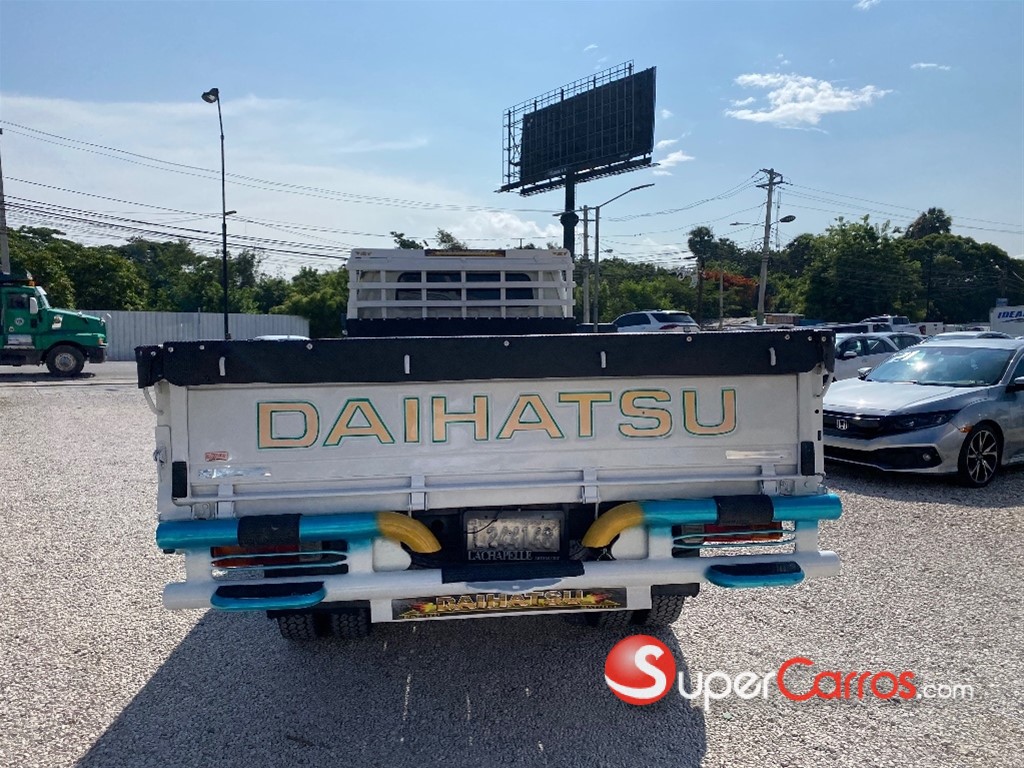 2008 Daihatsu Delta Cama larga — foto 6 / 10