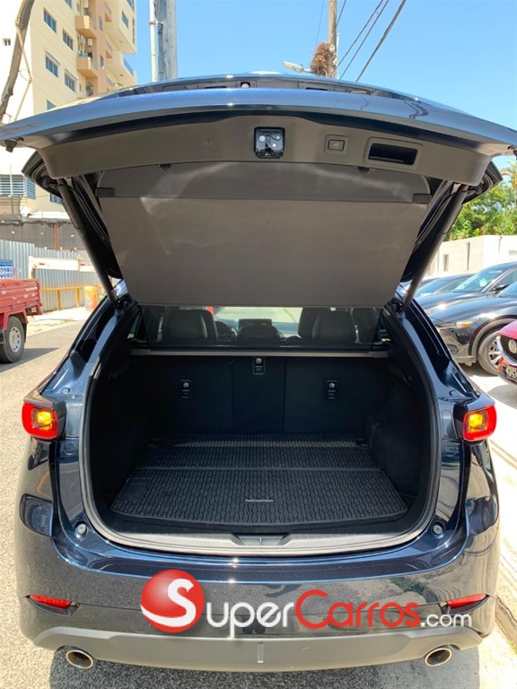 2022 Mazda CX-5 Black Edition — foto 6 / 12