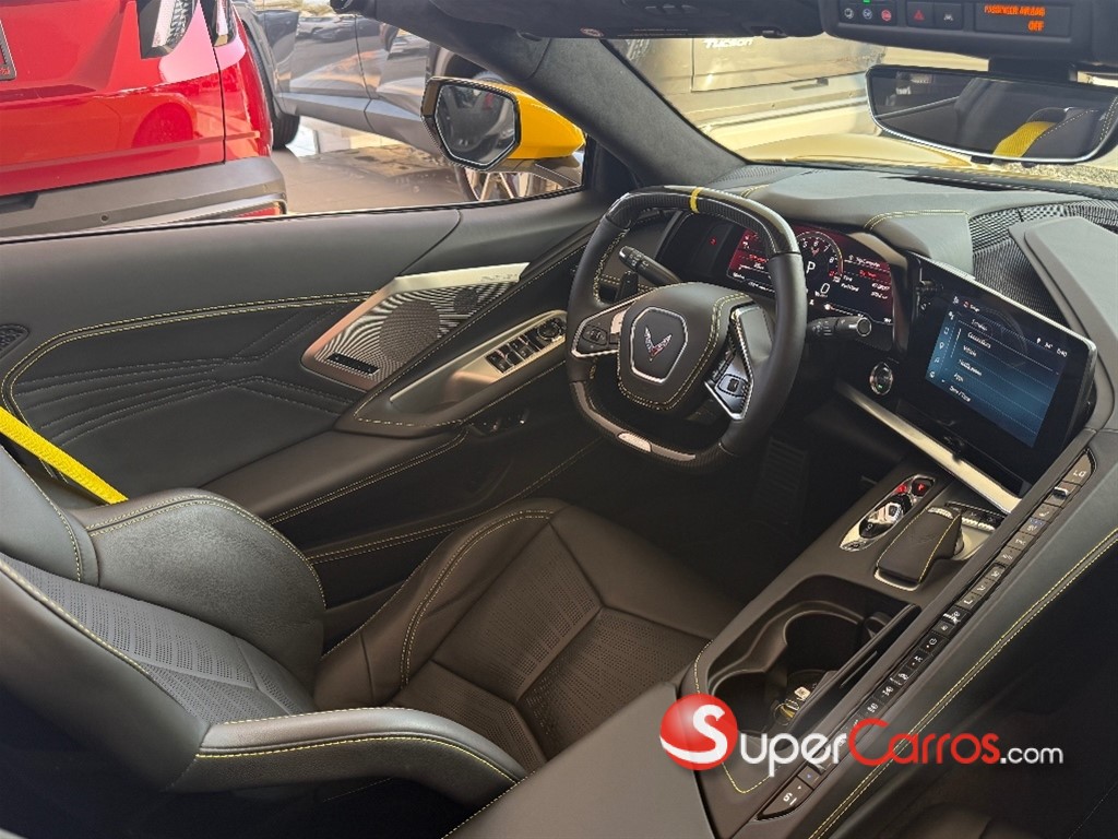 2025 Chevrolet Corvette Z06 — foto 10 / 12