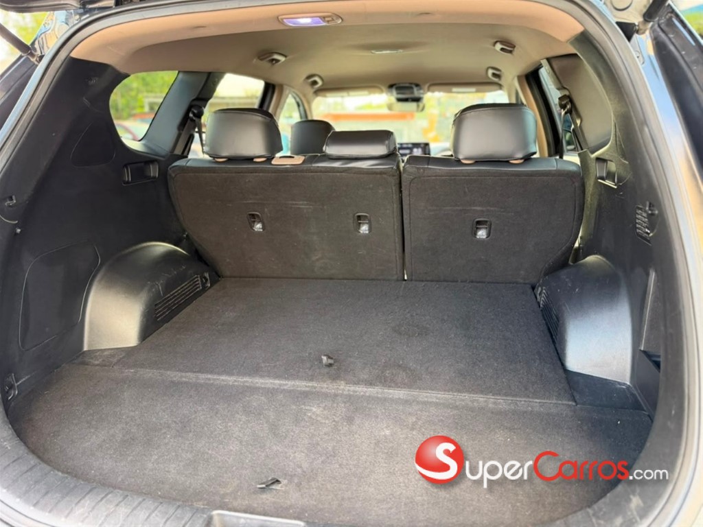 2021 Hyundai Santa Fe SEL — foto 4 / 12