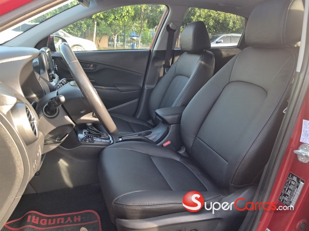 2021 Hyundai KONA SEL — foto 8 / 10