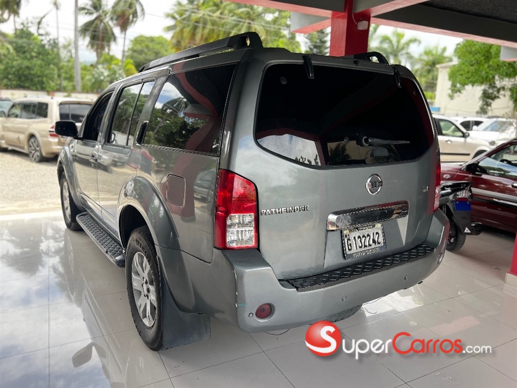 2006 Nissan Pathfinder — foto 7 / 11