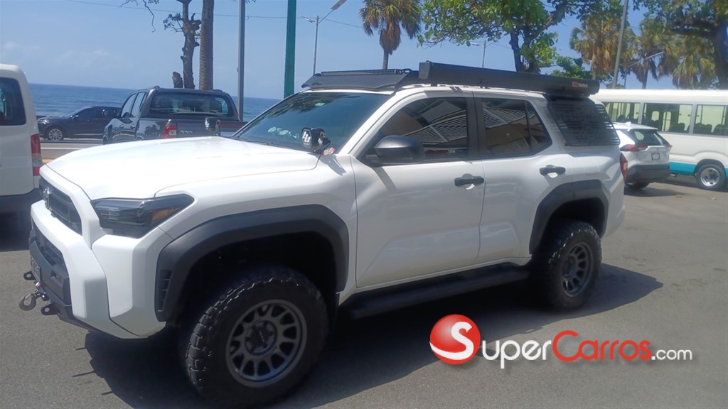 2026 Toyota 4 Runner SR5 — foto 7 / 7