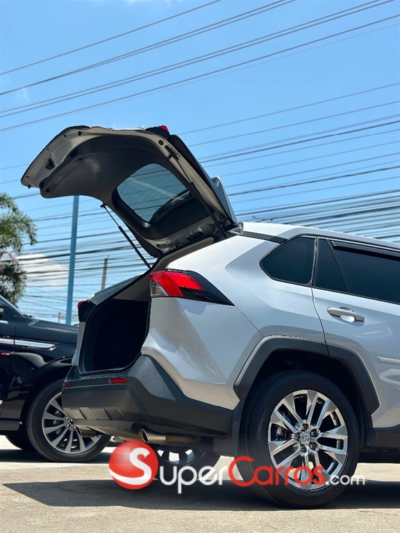 2023 Toyota RAV4 LE — foto 6 / 12