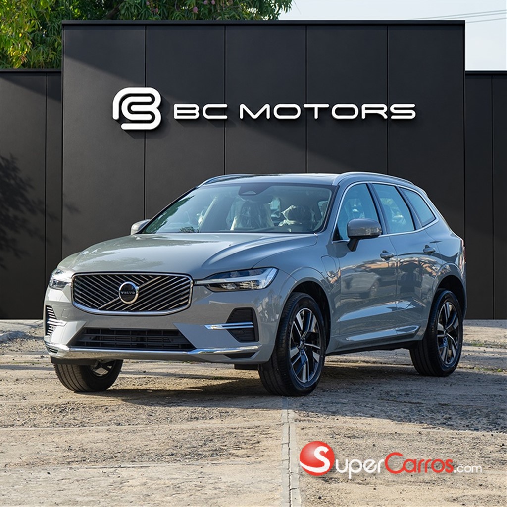 2026 Volvo XC60 T8 Core