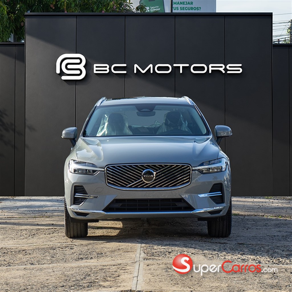 2026 Volvo XC60 T8 Core — foto 2 / 9