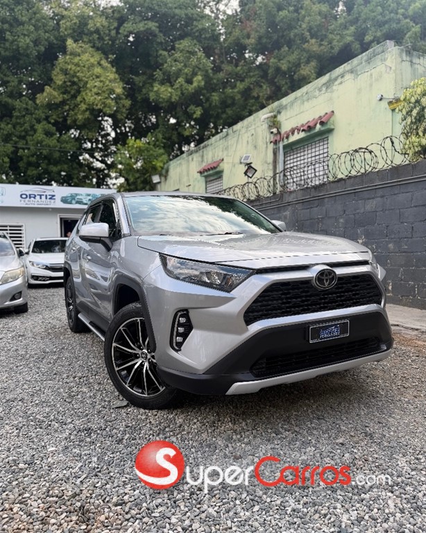 2022 Toyota RAV4 LE PLUS — foto 2 / 7