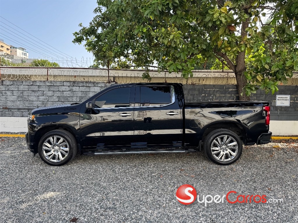 2019 Chevrolet Silverado High Country — foto 2 / 12