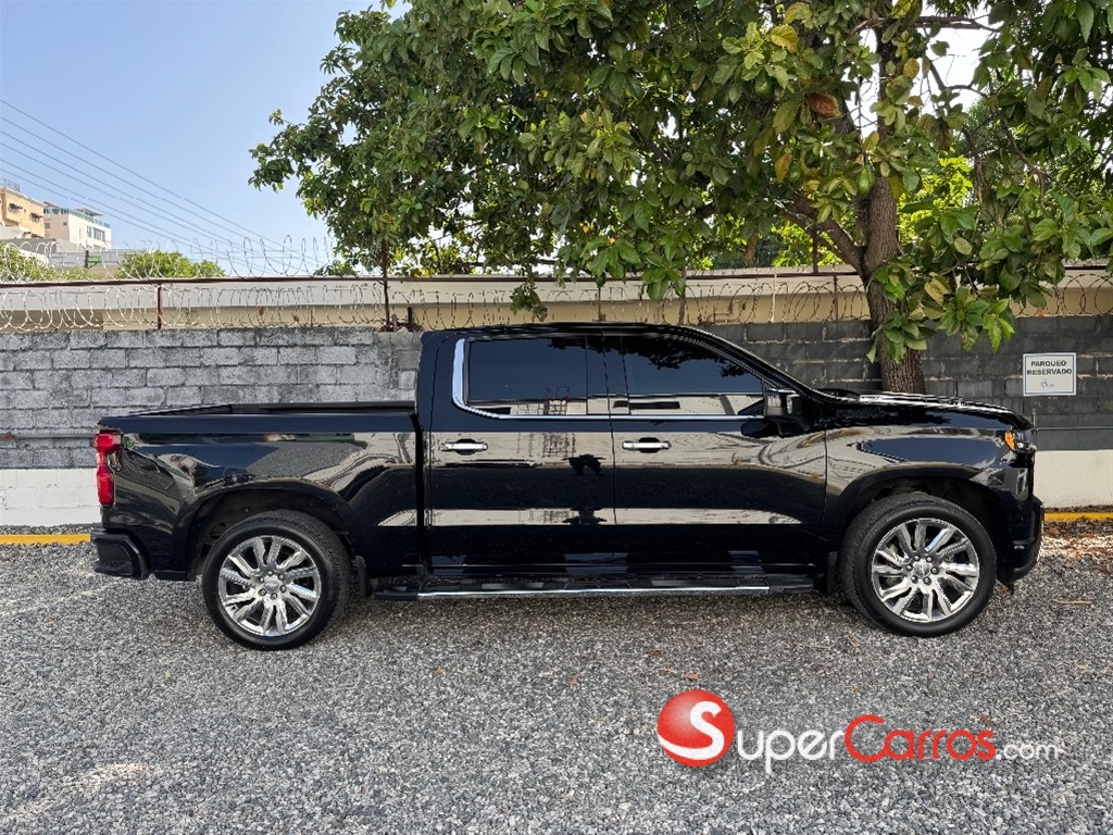 2019 Chevrolet Silverado High Country — foto 3 / 12