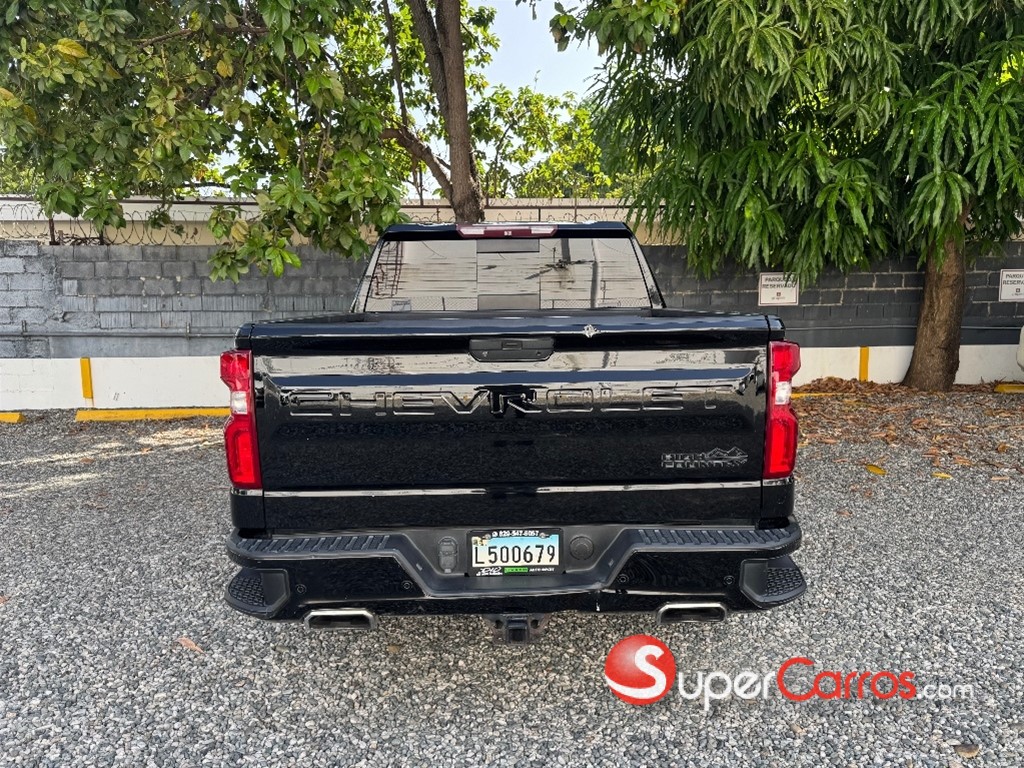 2019 Chevrolet Silverado High Country — foto 4 / 12