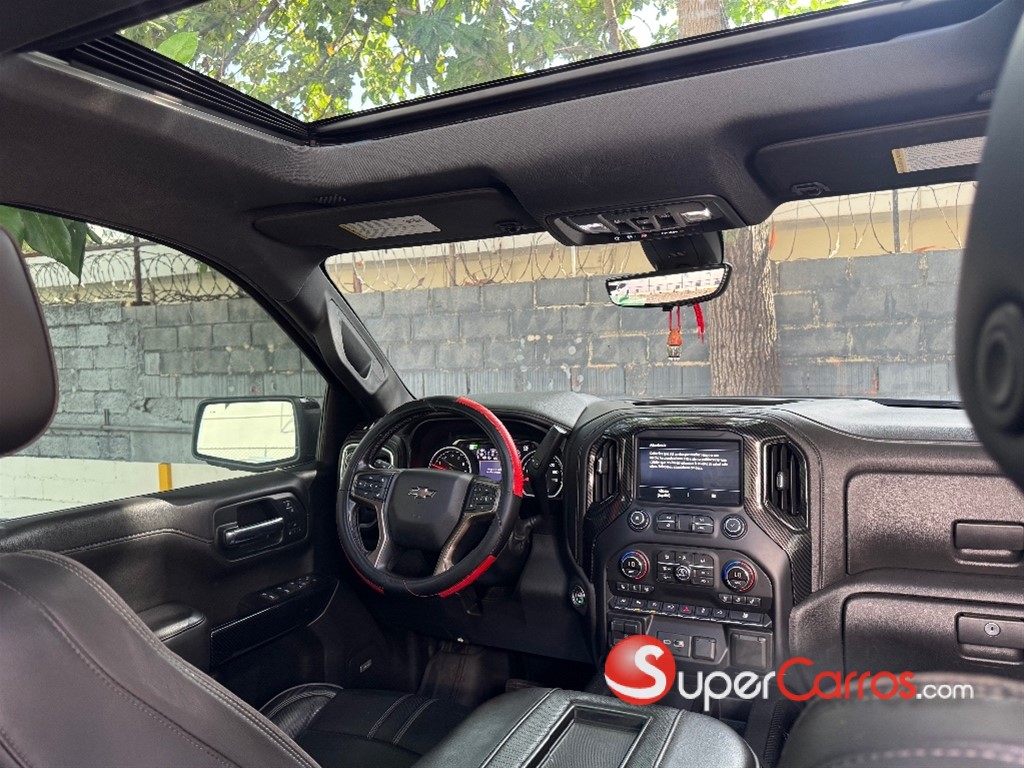 2019 Chevrolet Silverado High Country — foto 7 / 12