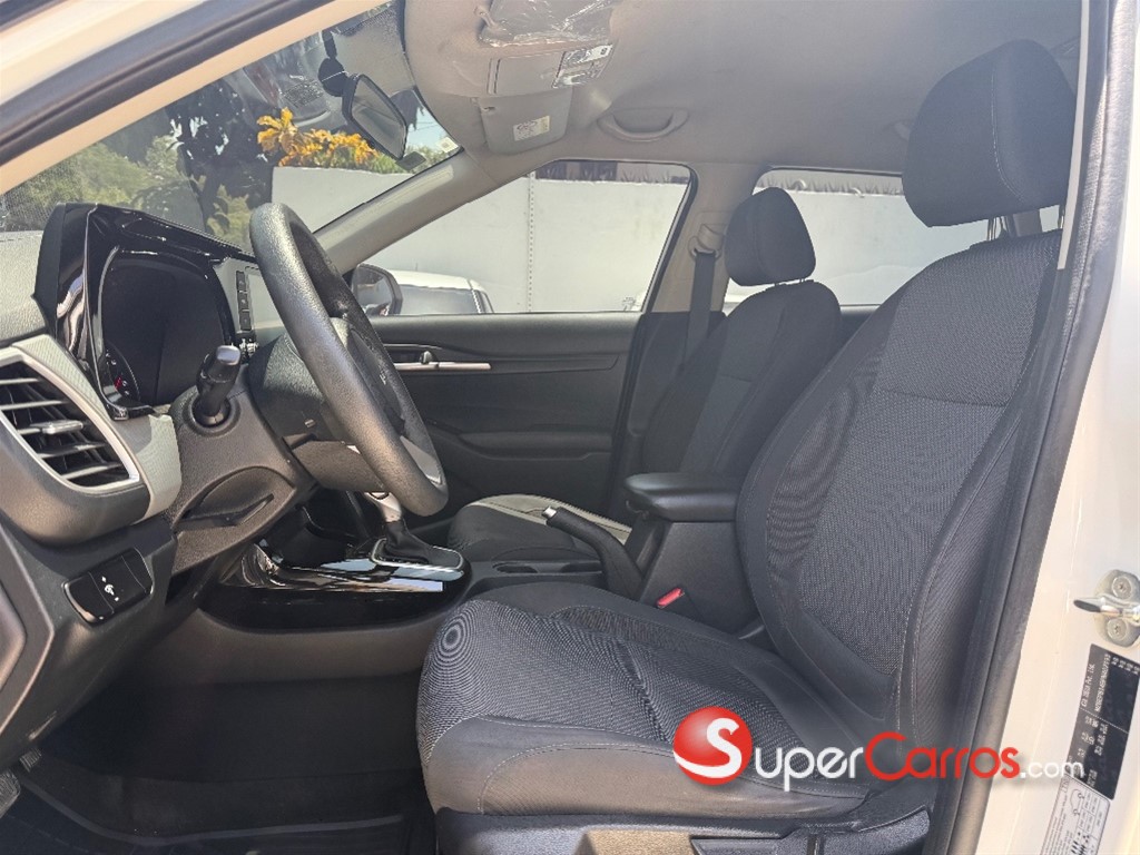 2023 Kia Seltos — foto 6 / 10