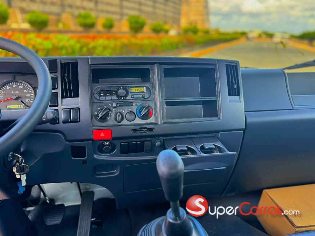 2027 Isuzu FTR 21 Pies — foto 11 / 12