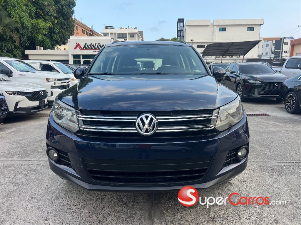 2016 Volkswagen Tiguan TSI Bluemotion — foto 2 / 12