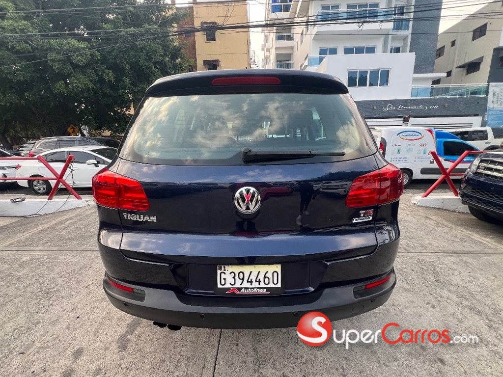 2016 Volkswagen Tiguan TSI Bluemotion — foto 6 / 12