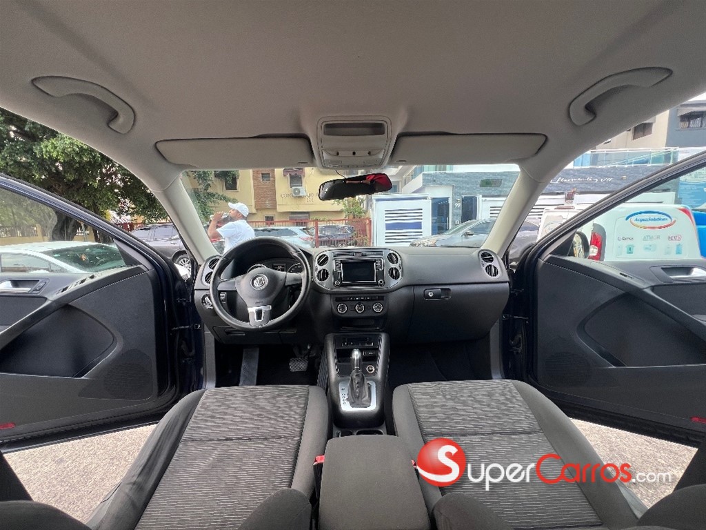 2016 Volkswagen Tiguan TSI Bluemotion — foto 10 / 12