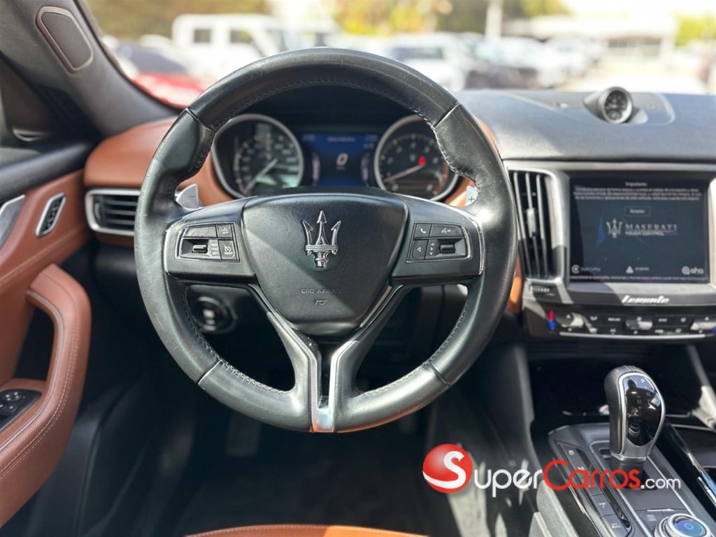2018 Maserati Levante — foto 8 / 12