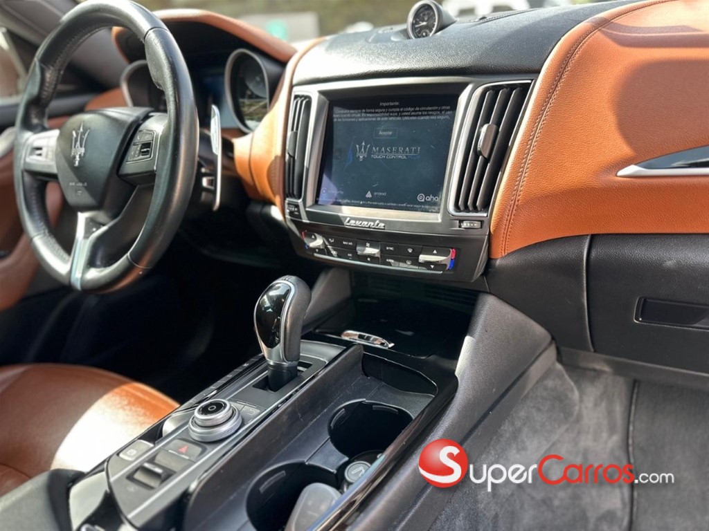 2018 Maserati Levante — foto 10 / 12