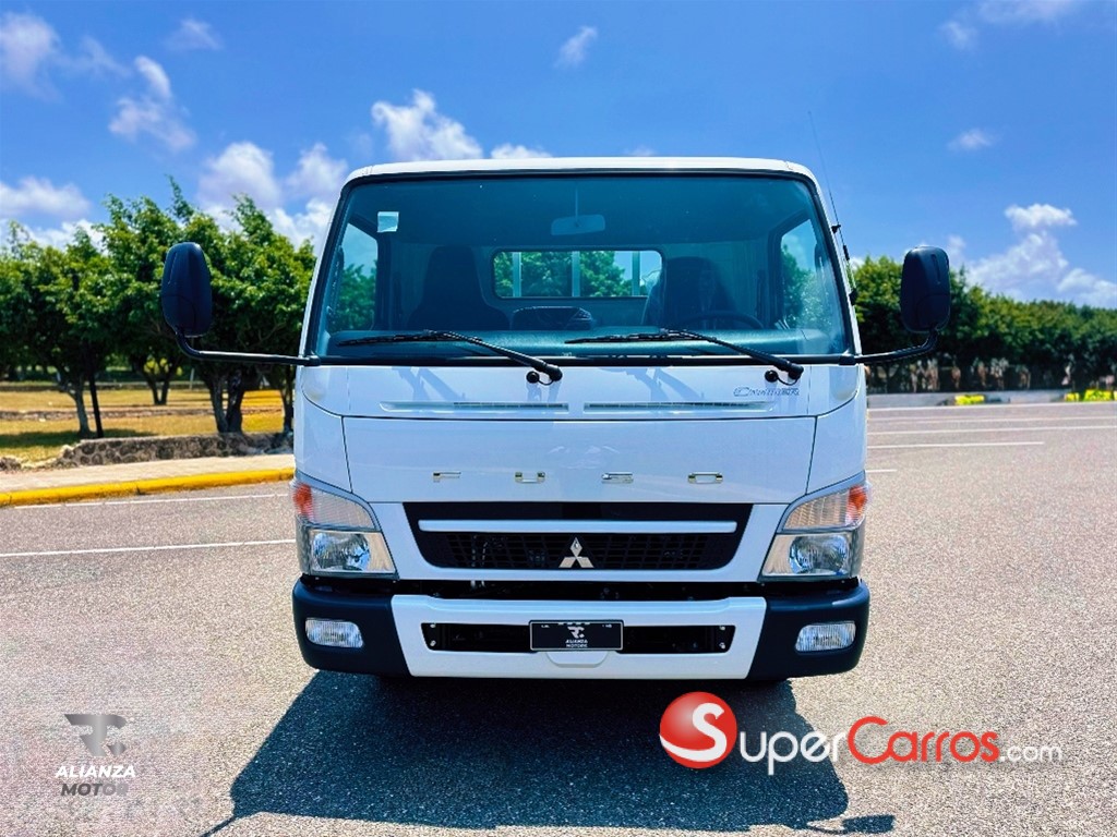 2027 Mitsubishi Motors Fuso Canter — foto 3 / 12