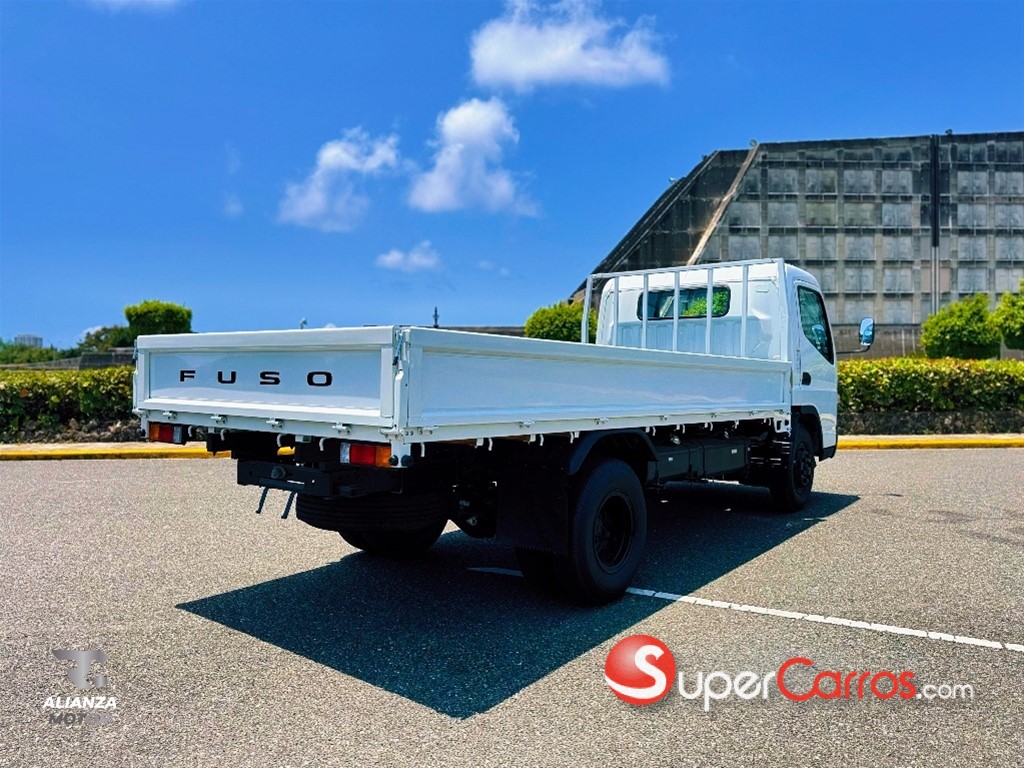 2027 Mitsubishi Motors Fuso Canter — foto 9 / 12
