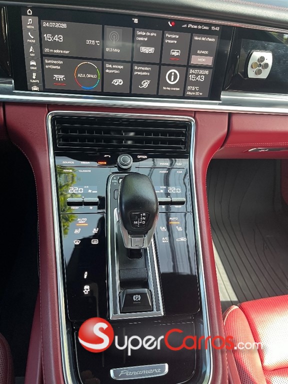 2017 Porsche Panamera Turbo — foto 8 / 8