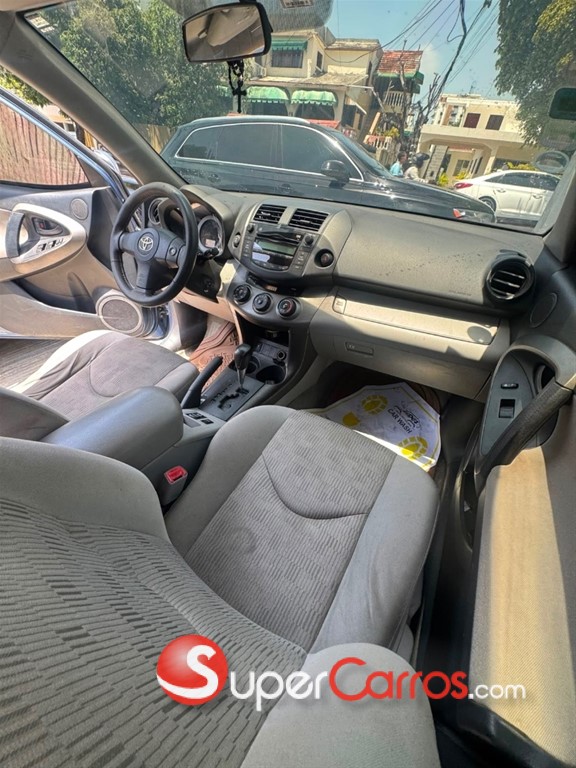 2010 Toyota RAV4 — foto 3 / 12