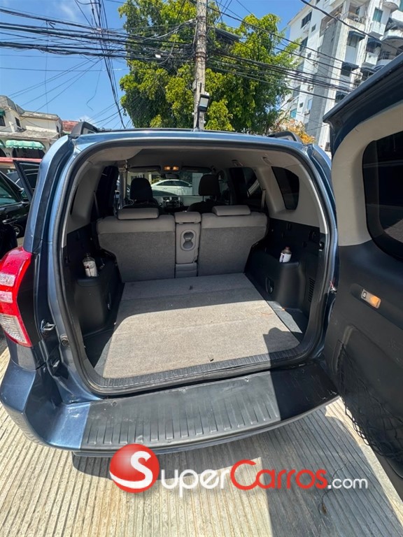 2010 Toyota RAV4 — foto 4 / 12