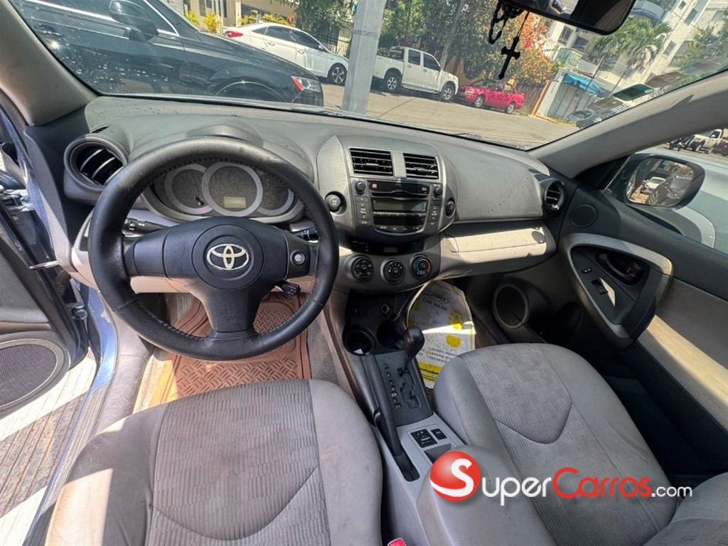 2010 Toyota RAV4 — foto 5 / 12