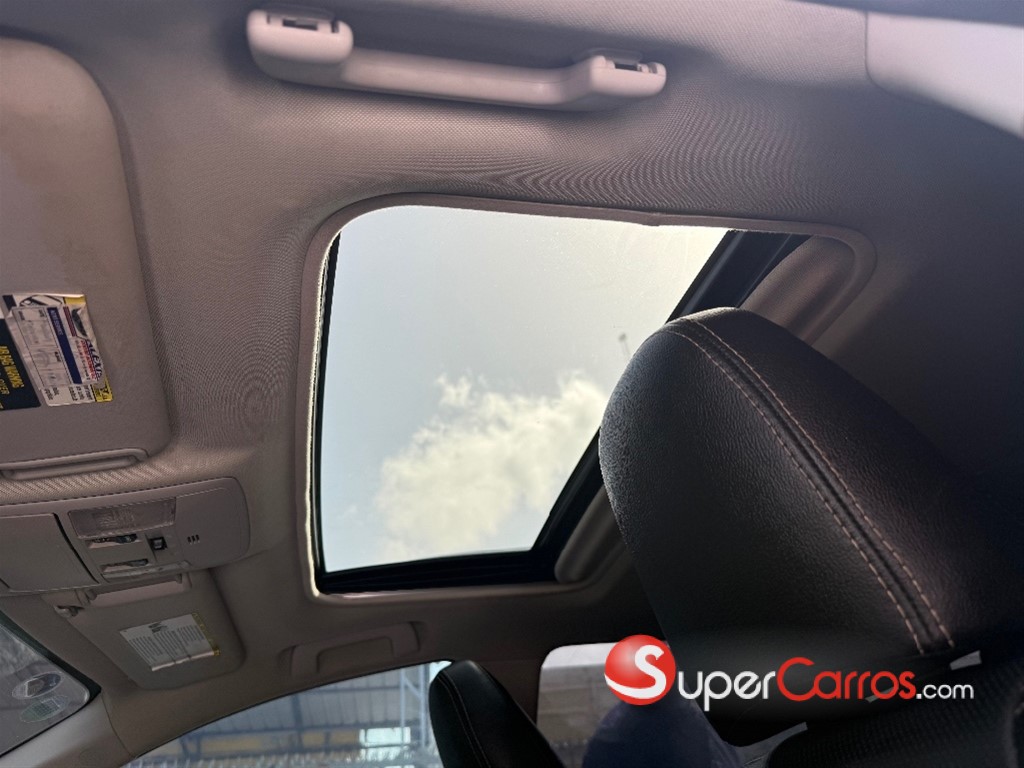 2018 Toyota RAV4 XLE PLUS — foto 3 / 12