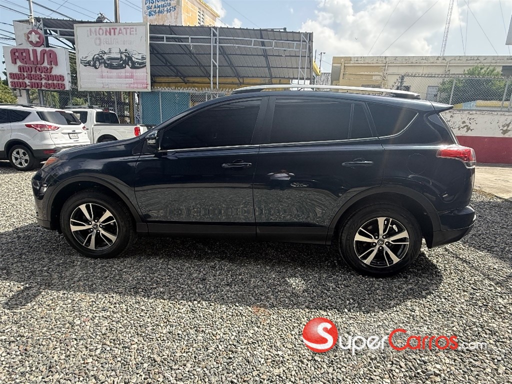 2018 Toyota RAV4 XLE PLUS — foto 5 / 12