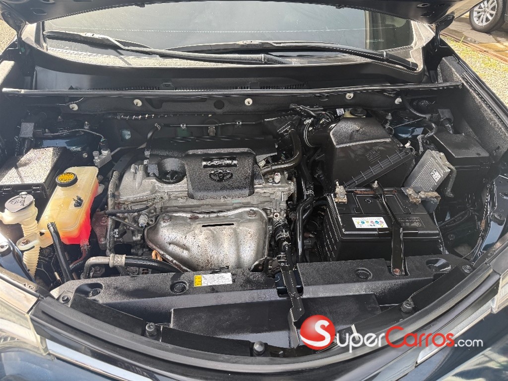 2018 Toyota RAV4 XLE PLUS — foto 9 / 12