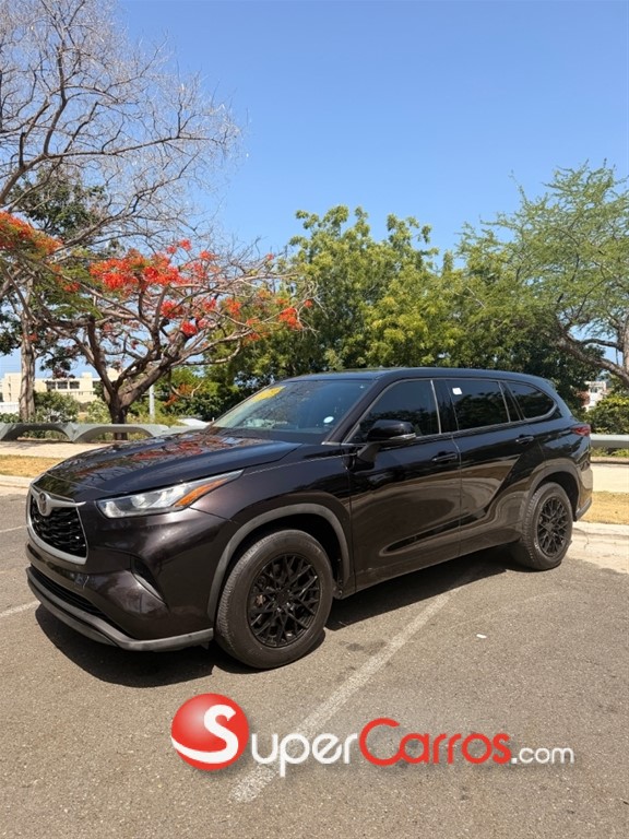 2020 Toyota Highlander L — foto 3 / 12