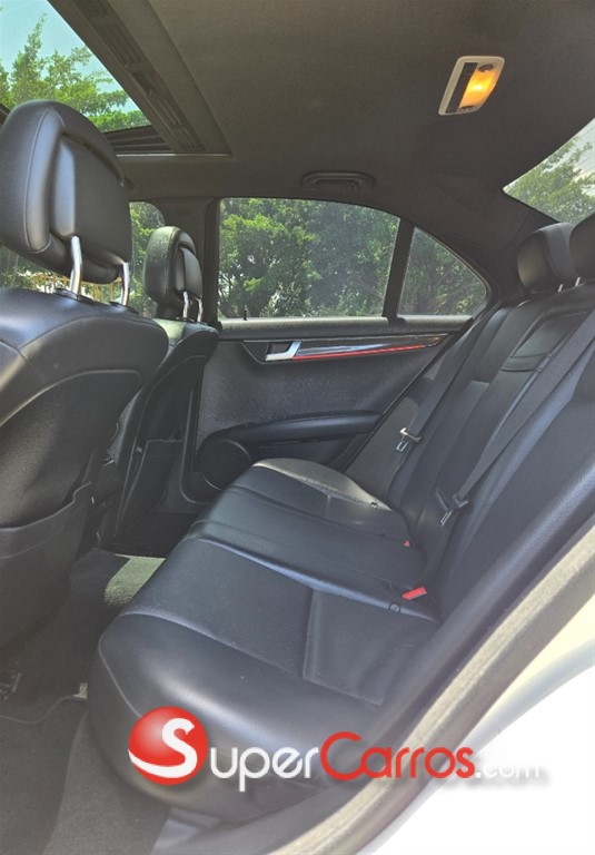 2012 Mercedes-Benz Clase C 300 AMG 4Matic — foto 8 / 11