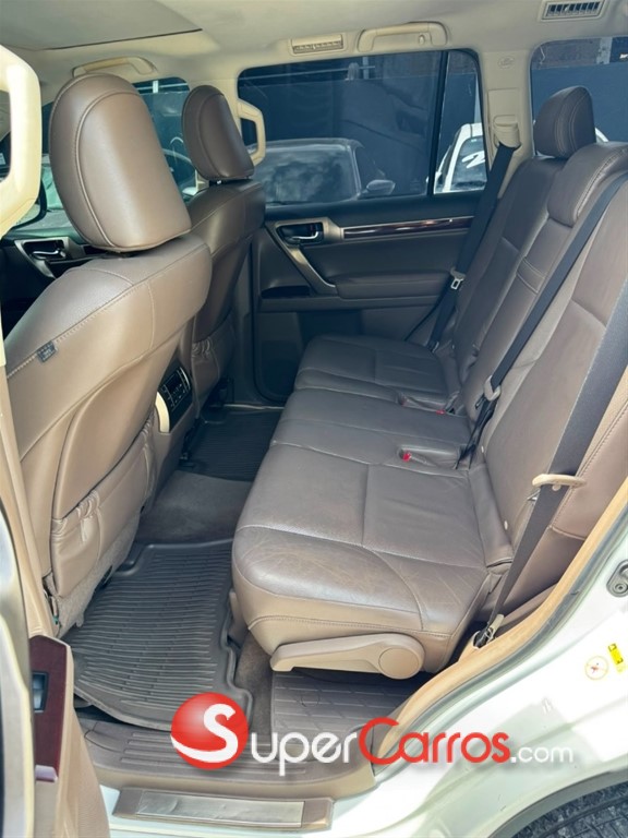 2017 Lexus GX 460 — foto 6 / 11